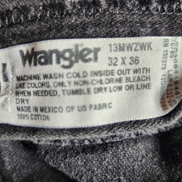 Wrangler Jeans - Picture 2 of 2